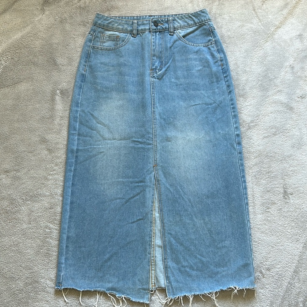Women's Slit Jean Skirt